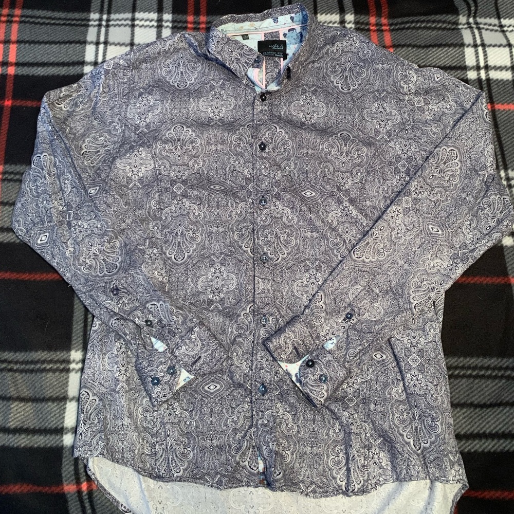 Buckle Dress Shirt With Fancy Pattern